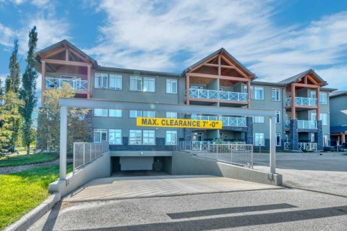 102-1005B Westmount Drive, Strathmore, AB - Outdoor With Facade