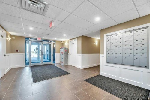 102-1005B Westmount Drive, Strathmore, AB - Indoor Photo Showing Other Room