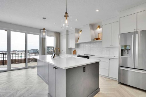 195 Lucas Common Nw, Calgary, AB - Indoor Photo Showing Kitchen With Upgraded Kitchen