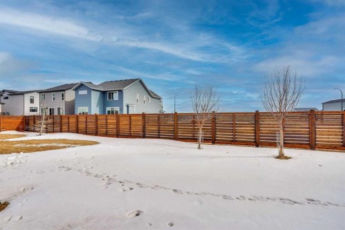 195 Lucas Common Nw, Calgary, AB - Outdoor