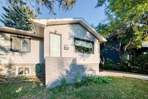 820 9A Street Ne, Calgary, AB - Outdoor
