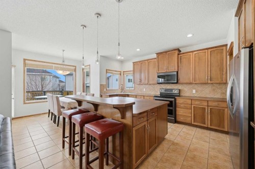 125 Panamount Heath Nw, Calgary, AB - Indoor Photo Showing Kitchen With Upgraded Kitchen