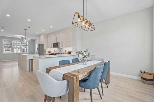 17 Creekstone Drive Sw, Calgary, AB 