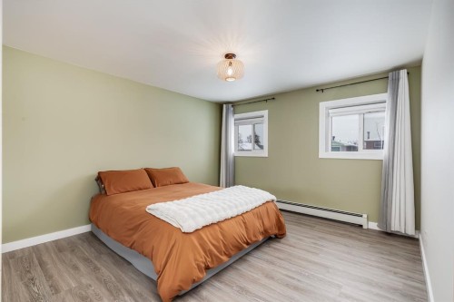 11 Foley Road Se, Calgary, AB - Indoor Photo Showing Bedroom