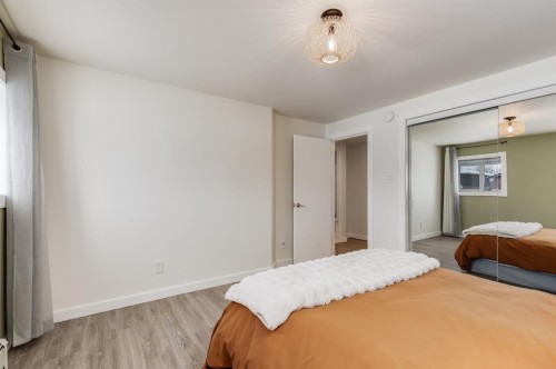 11 Foley Road Se, Calgary, AB - Indoor Photo Showing Bedroom