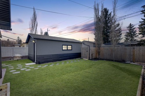 11 Foley Road Se, Calgary, AB - Outdoor