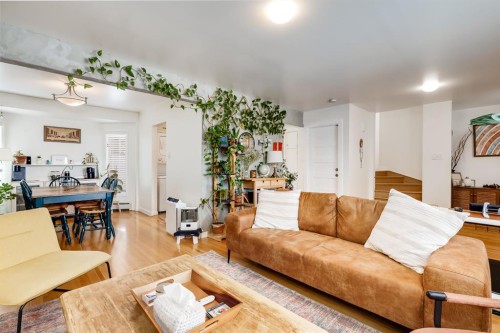 11 Foley Road Se, Calgary, AB - Indoor Photo Showing Living Room