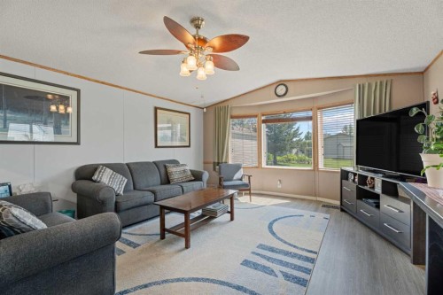 22 Doubletree Way, Strathmore, AB 