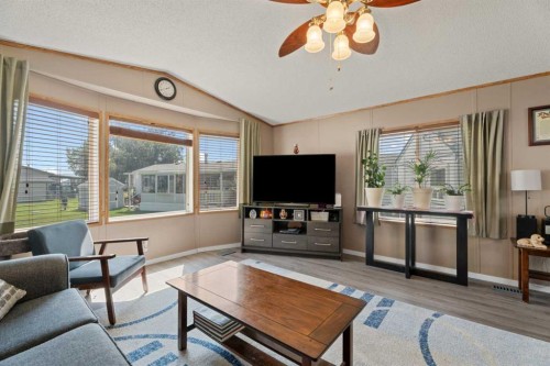 22 Doubletree Way, Strathmore, AB 