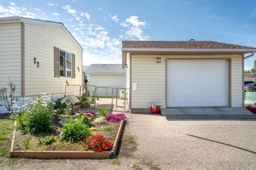 22 Doubletree Way, Strathmore, AB 
