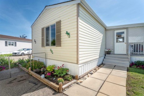 22 Doubletree Way, Strathmore, AB 