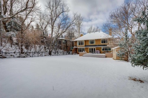 2210 12 Street Sw, Calgary, AB - Outdoor