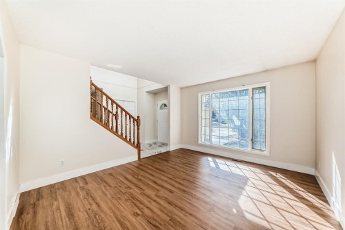 320 Sunmills Drive Se, Calgary, AB - Indoor Photo Showing Other Room