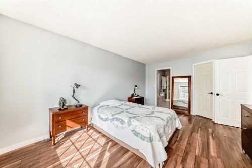 320 Sunmills Drive Se, Calgary, AB - Indoor Photo Showing Bedroom