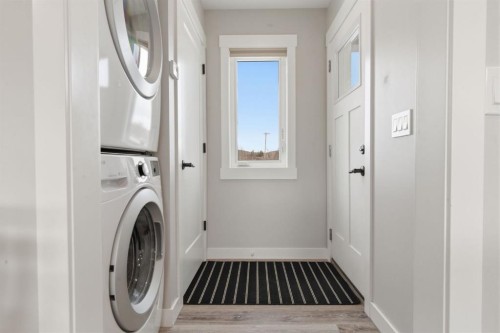 212 Cottageclub Crescent, Rural Rocky View County, AB - Indoor Photo Showing Laundry Room