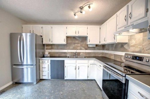 3 Berwick Crescent Nw, Calgary, AB 