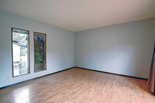 3 Berwick Crescent Nw, Calgary, AB 