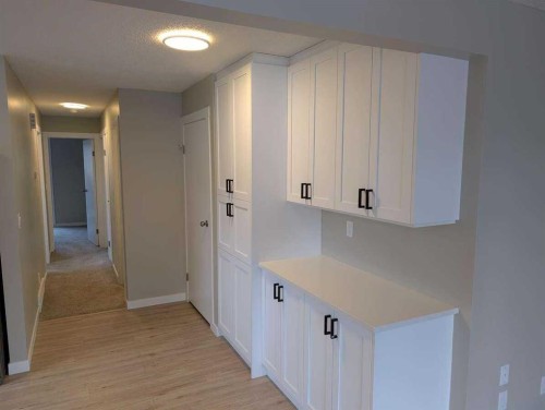 528 Queensland Place Se, Calgary, AB - Indoor Photo Showing Other Room