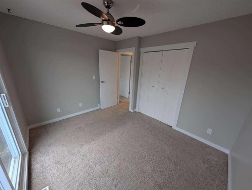 528 Queensland Place Se, Calgary, AB - Indoor Photo Showing Other Room