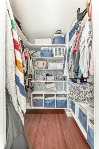 8043 Elbow Drive Sw, Calgary, AB - Indoor With Storage