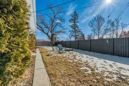 8043 Elbow Drive Sw, Calgary, AB - Outdoor