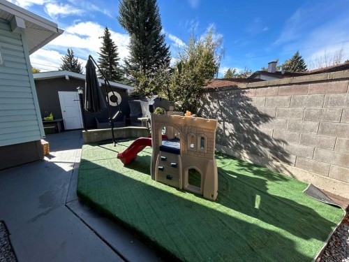 8043 Elbow Drive Sw, Calgary, AB - Outdoor With Exterior