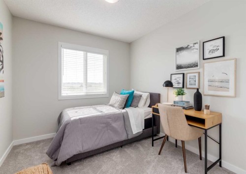 975 Edgefield Avenue, Strathmore, AB - Indoor Photo Showing Bedroom