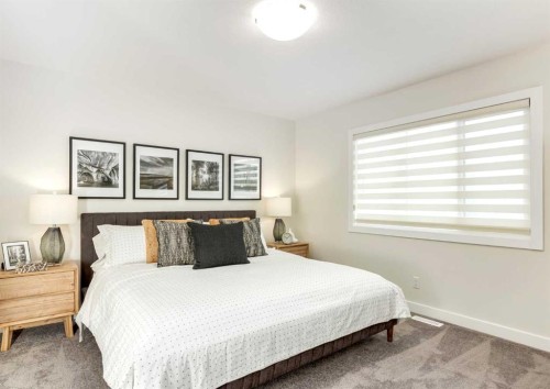 975 Edgefield Avenue, Strathmore, AB - Indoor Photo Showing Bedroom