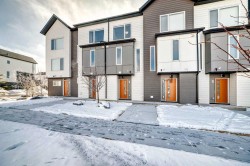 57 Skyview Ranch Avenue NE Calgary, AB T3N 1Y8