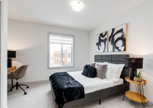 320 Edgefield Close, Strathmore, AB - Indoor Photo Showing Bedroom