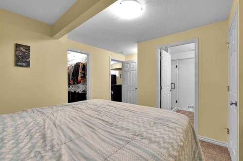 2 Saddleland Way Ne, Calgary, AB - Indoor Photo Showing Bedroom