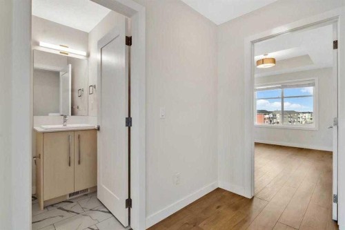 6323 128 Avenue Ne, Calgary, AB - Indoor