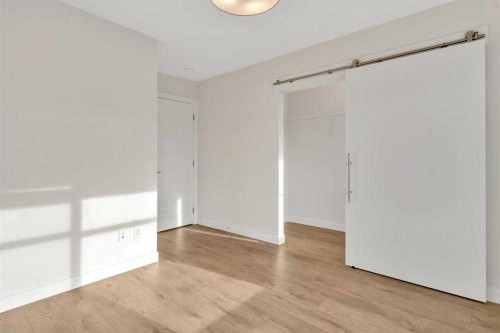 6323 128 Avenue Ne, Calgary, AB - Indoor Photo Showing Other Room