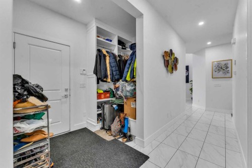 205 Kinniburgh Cove, Chestermere, AB - Indoor Photo Showing Other Room