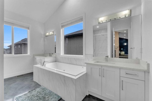 205 Kinniburgh Cove, Chestermere, AB - Indoor Photo Showing Bathroom