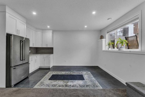 205 Kinniburgh Cove, Chestermere, AB - Indoor