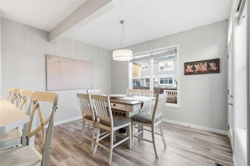 10 Riviera Place, Cochrane, AB - Indoor Photo Showing Dining Room