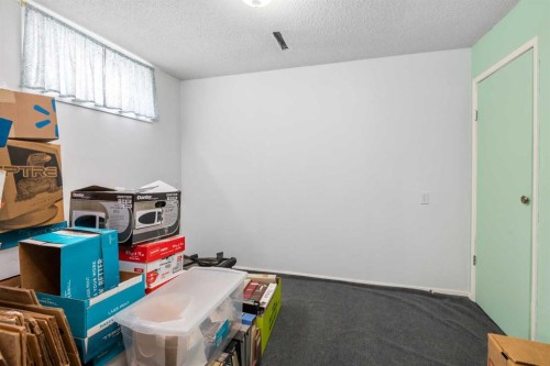 5039 Nemiskam Road Nw, Calgary, AB - Indoor Photo Showing Other Room