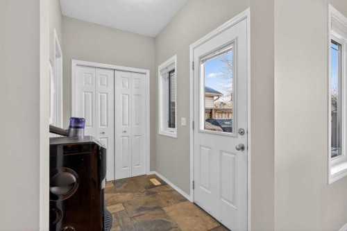 389 Elgin Way Se, Calgary, AB - Indoor Photo Showing Other Room