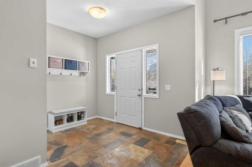 389 Elgin Way Se, Calgary, AB - Indoor Photo Showing Other Room