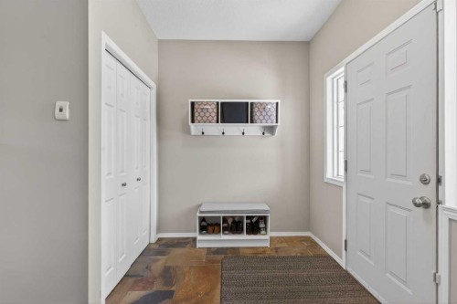 389 Elgin Way Se, Calgary, AB - Indoor Photo Showing Other Room