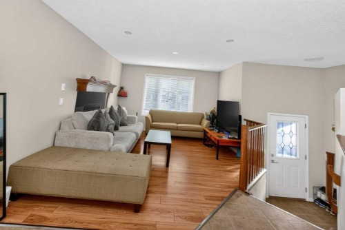 246 Saddlebrook Way Ne, Calgary, AB - Indoor Photo Showing Living Room