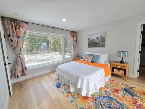 39 Kananaskis Way, Coleman, AB - Indoor Photo Showing Bedroom