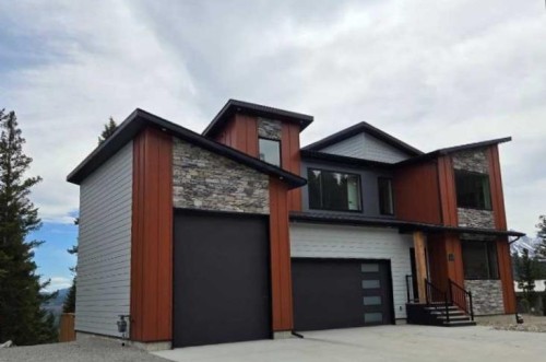39 Kananaskis Way, Coleman, AB - Outdoor