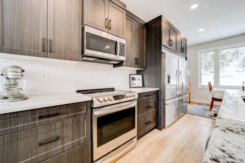 39 Kananaskis Way, Coleman, AB - Indoor Photo Showing Kitchen With Stainless Steel Kitchen
