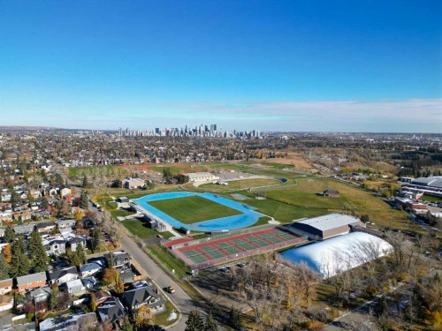 2004 51 Avenue Sw, Calgary, AB - Outdoor With View
