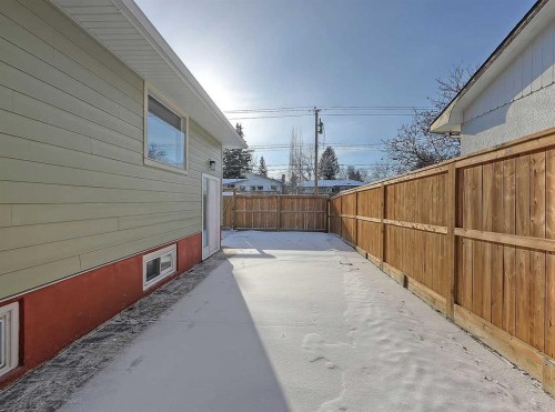 23 Cambrian Drive Nw, Calgary, AB - Outdoor With Exterior