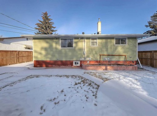 23 Cambrian Drive Nw, Calgary, AB - Outdoor