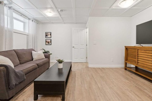 339 Fireside Place, Cochrane, AB - Indoor