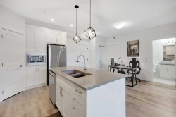 311-20 Sage Hill Walk NW Calgary, AB T3R 1Z5